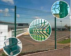Curved-Barb Panel Fence