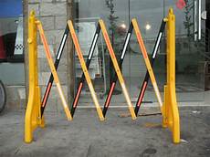 Expandable Fence Barriers